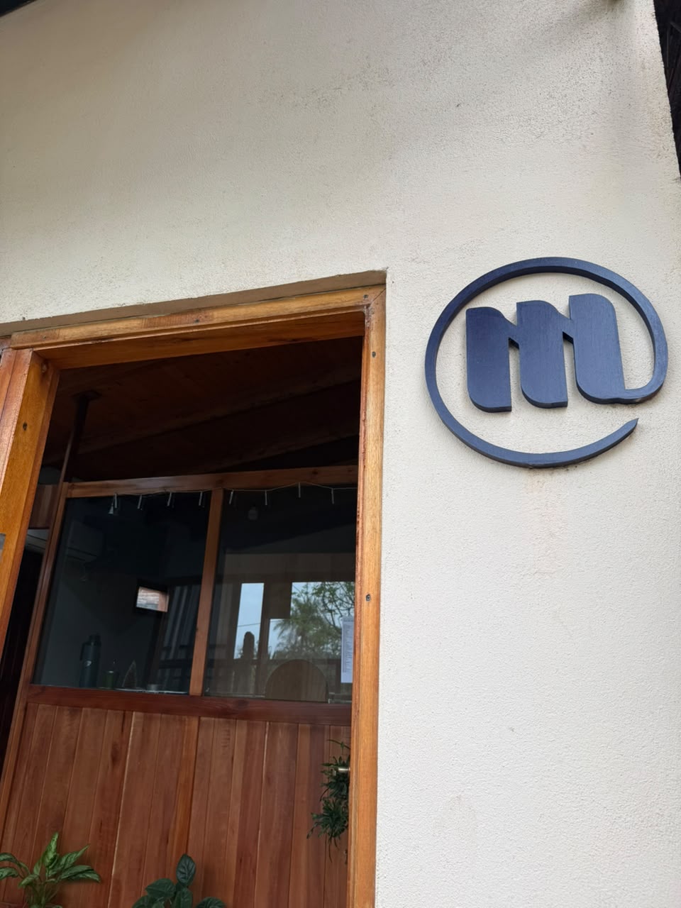 Sucursal de El Mirador Medios